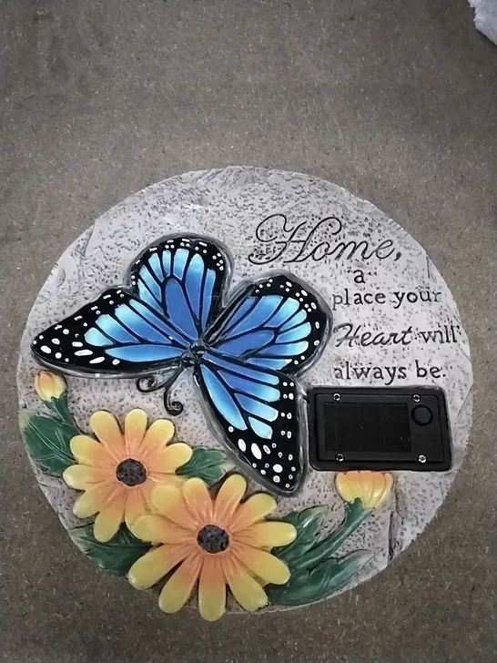 HOME2GARDEN SOLAR LED BUTTERFLY STEPPING STONE