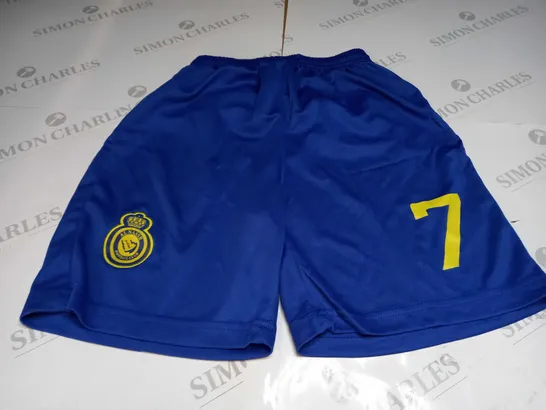 AL NASSR HOME SHIRT AND SHORTS WITH RONALDO 7 SIZE UNSPECIFIED