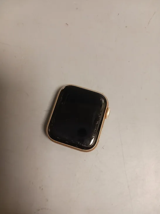 APPLE SERIES 4 SMART WATCH IN ROSE GOLD