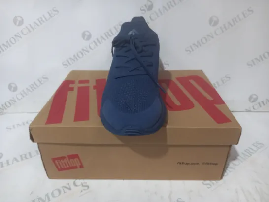 BOXED PAIR OF FITFLOP VITAMIN FFX KNIT SPORTS SNEAKERS IN BLUE UK SIZE 7