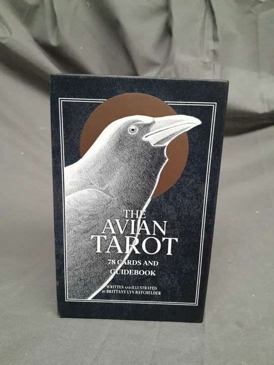 THE AVIAN TAROT 78 CARDS AND GUIDEBOOK