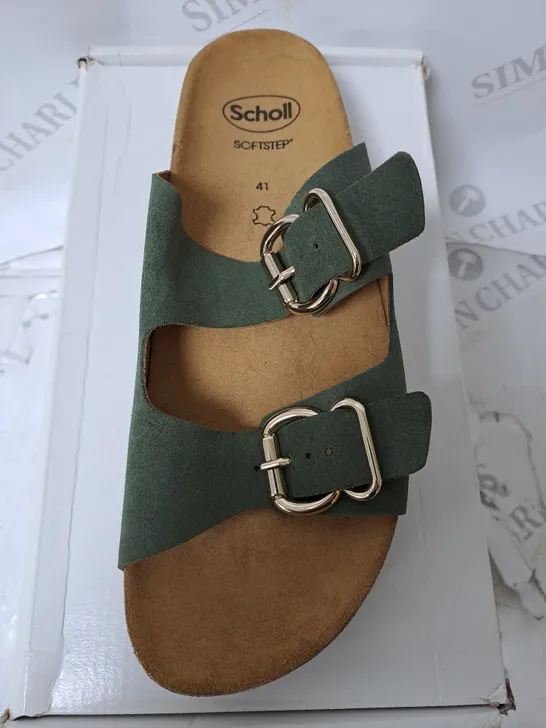 BOXED SCHOLL SANDLES IN GREEN SIZE 7  