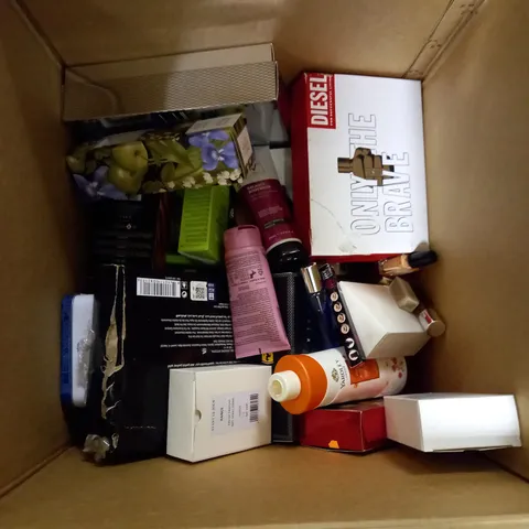 LOT OF ASSORTED HEALTH AND BEAUTY ITEMS INCLUDING FRAGRANCES, SKIN CARE, DIESEL, CRISTIANO RONALDO