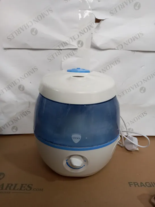 VICKS VUL575 SWEET DREAMS COOL MIST HUMIDIFIER WITH IMAGE PROJECTOR