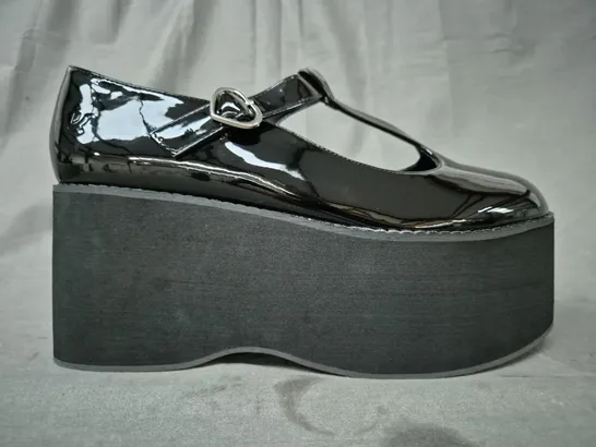 BOXED PAIR OF KOI MORENO BLACK PLATFORM MARY JANES SIZE 9