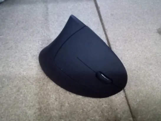 TRUST VERTO WIRELESS ERGONOMIC MOUSE