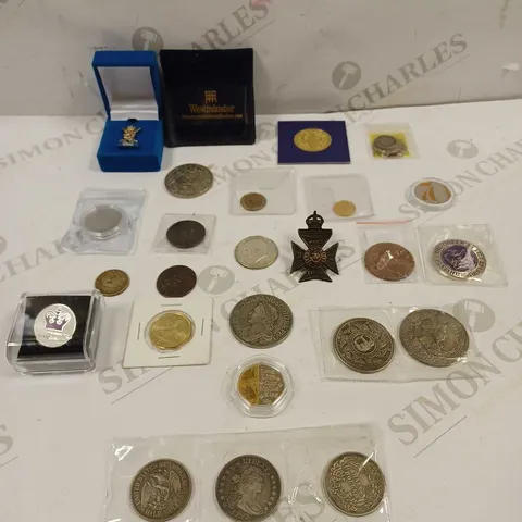 LOT TO CONTAIN APPROX 26 X MIXED ASSORTMENT OF COINS & A MEDAL. COINS VARY BY DESIGN AND COUNTRY