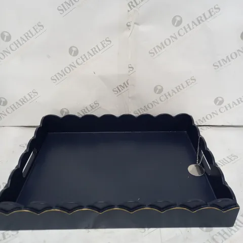 BUNDLEBERRY LARGE SCALLOPED EDGE TRAY 