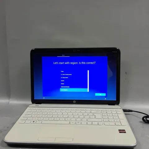 HP PAVILION G6 NOTEBOOK IN WHITE