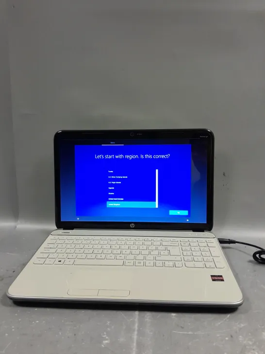 HP PAVILION G6 NOTEBOOK IN WHITE