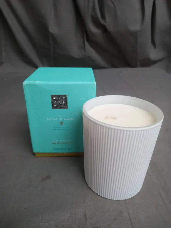 BOXED THE RITUAL OF KARMA SCENTED CANDLE IN HOLY LOTUS & WHITE TEA 290G