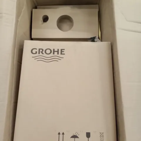 BOXED GROHE CERAMIC WC BUNDLE 