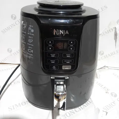 NINJA AIR FRYER 3.8L AF100UK