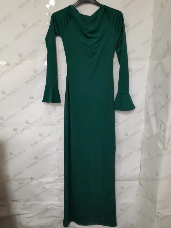 PRETTYLITTLETHING SHAPE CUT OUT DETAIL SLINKY LONG SLEEVE MAXI IN EMERAL GREEN SIZE 8