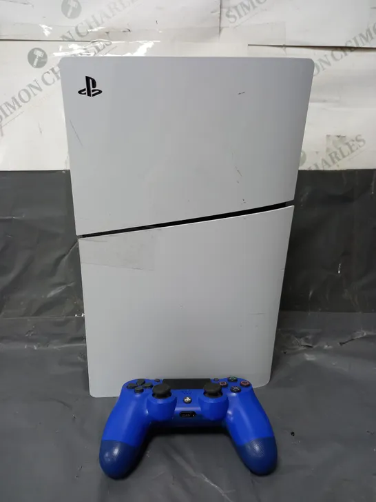 SONY PLAYSTATION5 MODEL CFI-2016 WITH CONTROLLER IN WHITE/BLUE