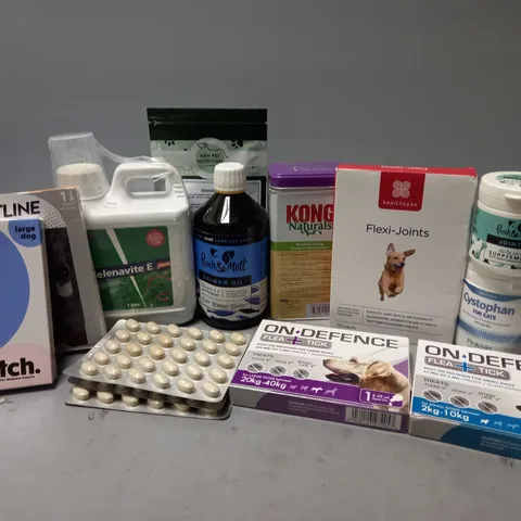 APPROXIMATELY 15 PET SUPPLIES TO INCLUDE ON DEFENCE FLEA+TICK TREATMENT, SELENAVITE E LIQUID, YUMOVE JOINTCARE TABLETS, ETC
