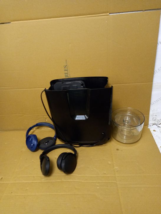 LOT OF ASSORTED ITEMS TO INCLUDE HEADPHONE, PAPER SHREDDER AND TABLET HOLDER