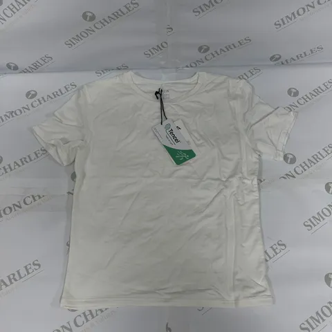 T/ALA 365 SHORT SLEEVED T SHIRT IN COCONUT MILK SIZE MEDIUM