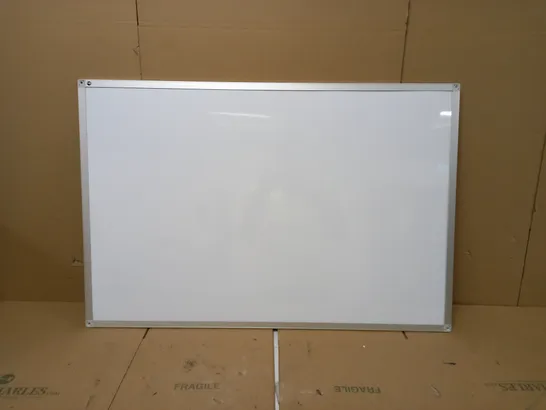 BOARDSPLUS MAGNETIC WHITEBOARD - ALUMINIUM FRAME 90X60CM