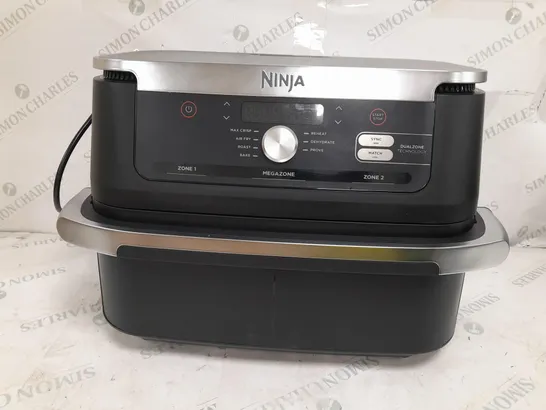 BOXED NINJA 10.4L FOODI FLEXDRAWER DUAL AIR FRYER IN BLACK AF500UK