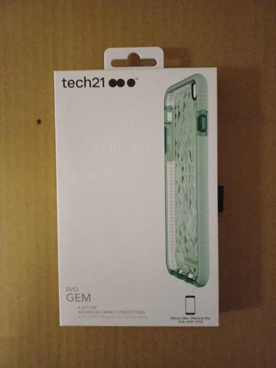 LOT OF APPROXIMATELY 55 BRAND NEW BOXED TECH 21 EVO GEM CASE WITH 6.6FT ADVANCED IMPACT PROTECTION FOR IPHONE 6 PLUS & IPHONE 6S PLUS T21-5522 GREEN 