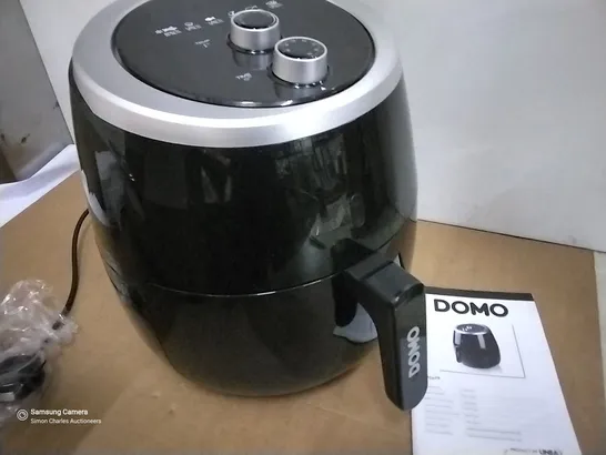 BOXED DOMO AIR FRYER