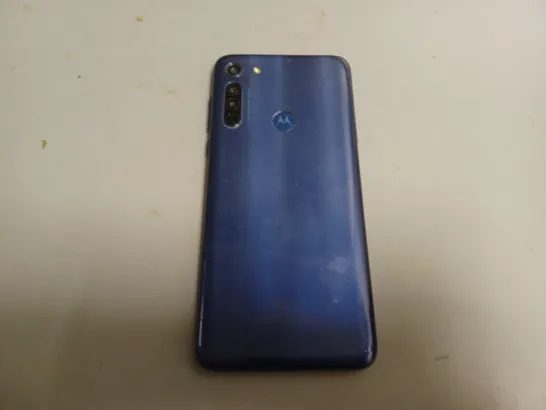 MOTOROLA MOTO G8