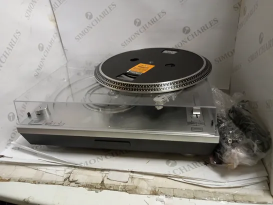 VICTROLA PROFESSIONAL TURNTABLE