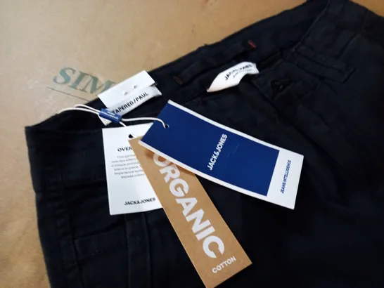 JACK & JONES BLACK TAPERED/PAUL CARGO PANTS - 27 / 30"