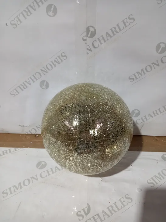 MR CHRISTMAS 8" GLASS CRACKLE SPHERE WITH ROTATING LIGHT