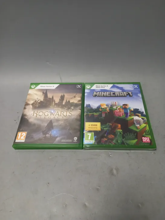 LOT OF 2 XBOX SERIES X/XBOX ONE VIDEO GAMES TO INCLUDE HOGWARTS LEGACY AND MINECRAFT