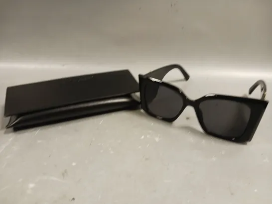 SAINT LAURENT LARGE BLACK FRAMED SUNGLASSES 