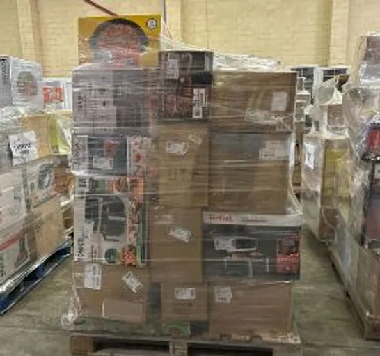 PALLET OF APPROXIMATELY 35 UNPROCESSED RAW RETURN HOUSEHOLD AND ELECTRICAL GOODS TO INCLUDE;