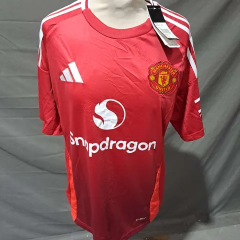 ADIDAS MANCHESTER UNITED JERSEY IN RED SIZE S