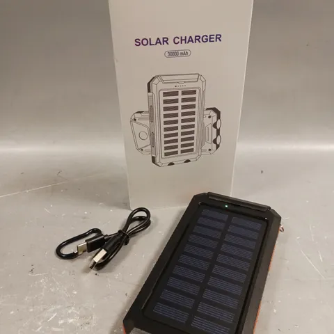 BOXED LJJ-S023 30000MAH SOLAR CHARGER 