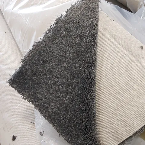 ROLL OF QUALITY FIRST IMPRESSIONS AMBIENCE CARPET // APPROX SIZE: 4 X 2.7m