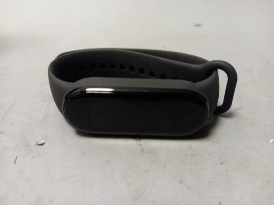 BOXED MI SMART BAND 5