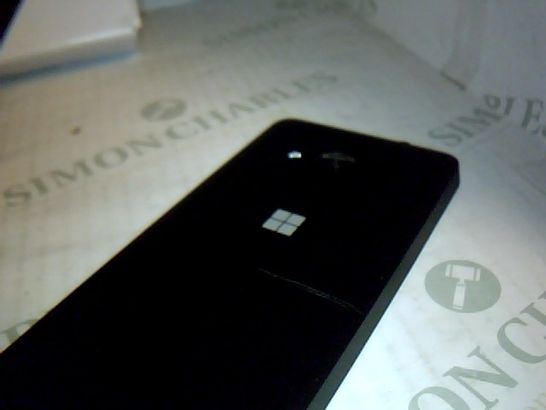BOXED MICROSOFT LUMIA 550 WITH CHARGER - POWERS ON STILL HAS SCREEN PROTECTOR ON SCREEN