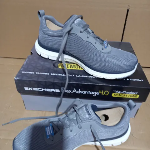 BOXED PAIR MENS SKECHERS - TRAINERS IN GREY UK SIZE 8