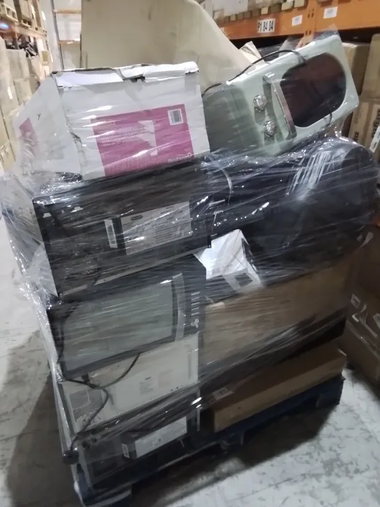 PALLET OF ASSORTED HOUSEHOLD ITEMS TO INCLUDE COOKWORKS HOTPLATE, GOOD HOME CEILING LIGHT AND DELONGHI MICROWAVE