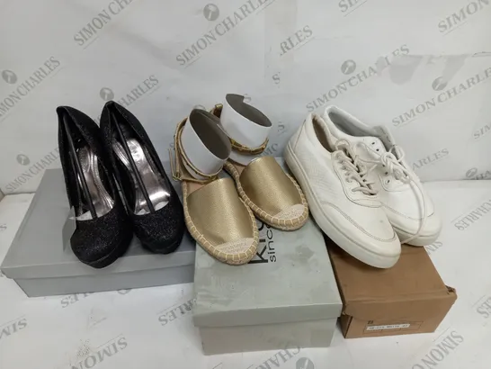 APPROXIMATELY 6 BOXED PAIR OF SHOES TO INCLUDE CASANDRA PLATFORM HEELS IN SIZE 4, KRUSH SANDALS IN SIZE 6, TRAINERS IN SIZE 8