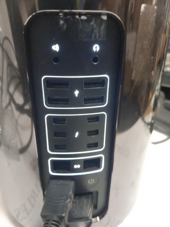 APPLE MAC PRO 6.1 A1481 DESKTOP COMPUTER