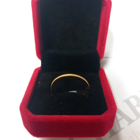BERING SPARKLY GOLD PLATED BERING RING SIZE 8