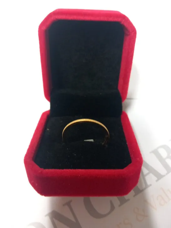 BERING SPARKLY GOLD PLATED BERING RING SIZE 8