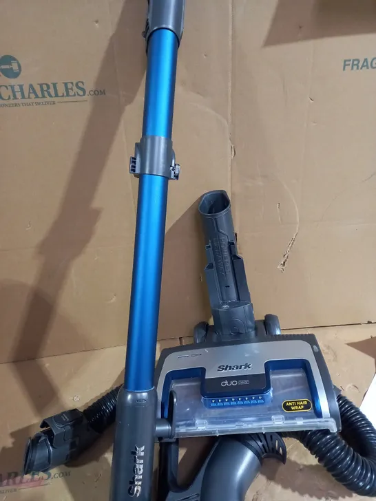 SHARK UPRIGHT VACUUM CLEANER