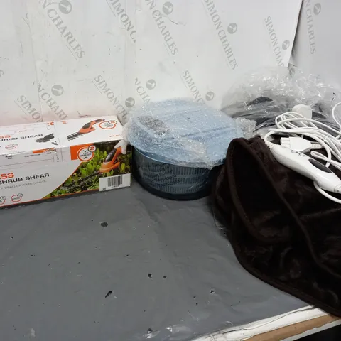 APPROXIMATELY 10 ASSORTED ITEMS TO INCLUDE COOKWARE SET, CORDLESS GRASS & SHRUB SHEAR, HEATED THROW, ETC - COLLECTION ONLY