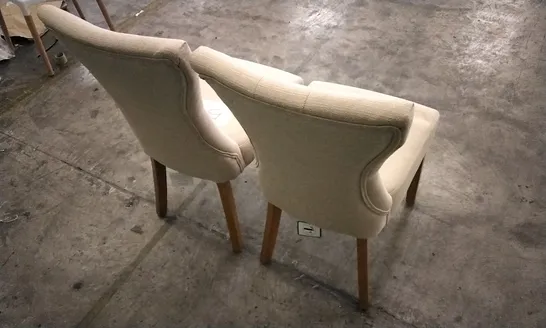 PAIR OF BEWLEY OATMEAL FABRIC BUTTON BACK DINING CHAIRS WITH OAK LEGS