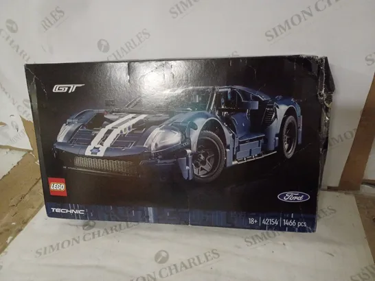 SEALED LEGO TECHNIC 2022 FORD GT [SET 42145] RRP £210