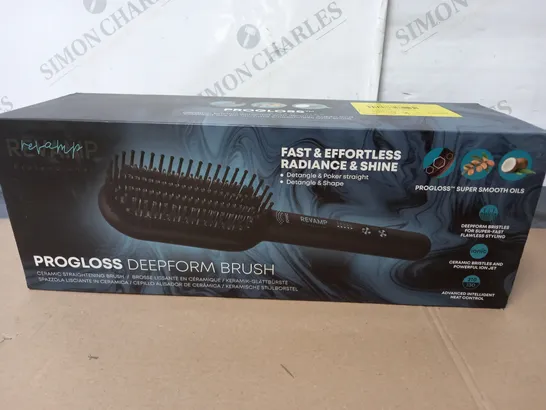 BOXED REVAMP PROGLOSS DEEPFORM CERAMIC STRAIGHTENING BRUSH