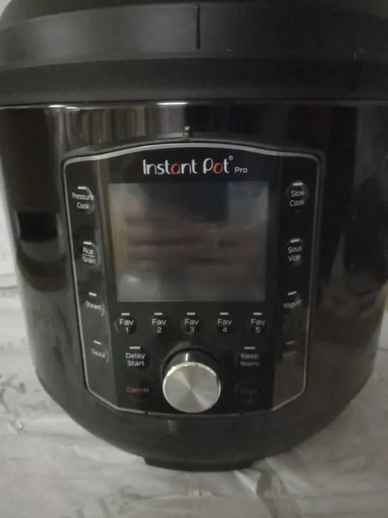 INSTANT POT PRO 10-IN-1 ELECTRIC MULTI FUNCTIONAL COOKER